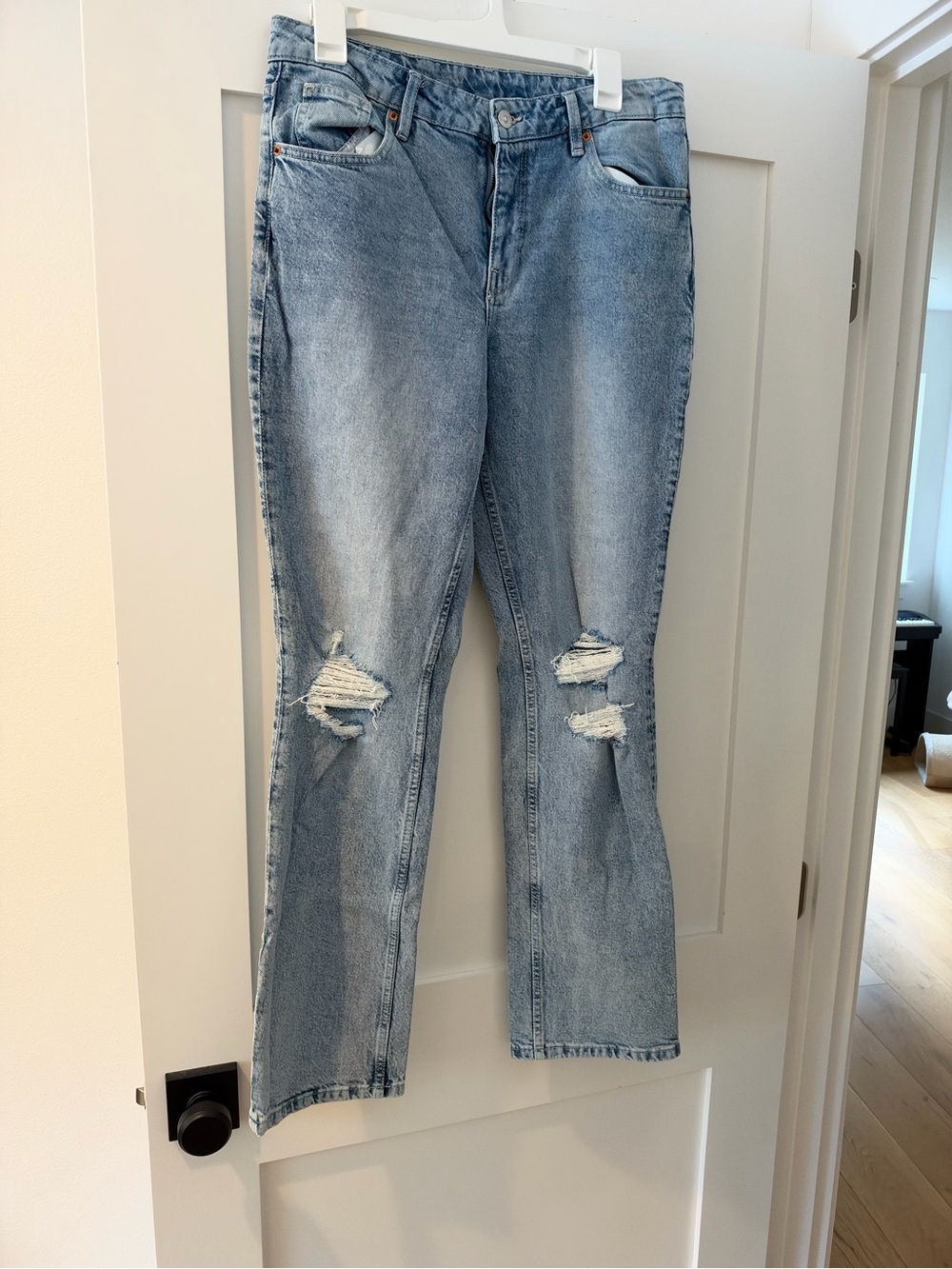 H&M Light Blue Straight Leg Distressed Jeans